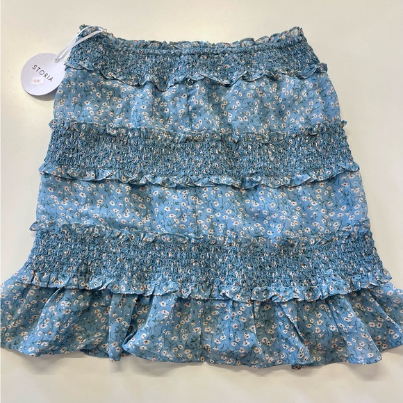 NWT Storia Floral Chiffon Tiered Mini Skirt sz M - Picture 1 of 6